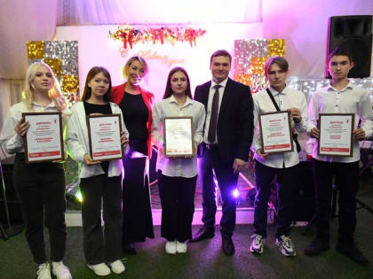 В Хакасии состоялся региональный новогодний фестиваль Российского движения детей и молодежи
