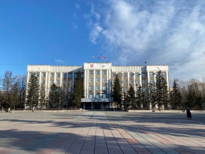 Больше 2 млрд рублей в кредит взяла Хакасия на зарплаты и отпускные бюджетникам