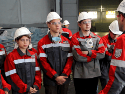 Студенты-экологи побывали на Саяногорском алюминиевом заводе