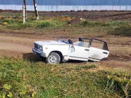 На трассе в Хакасии авто от удара разорвало на две части