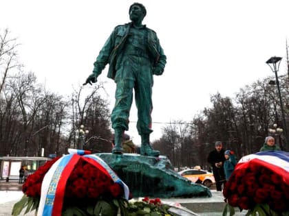 В Москве открыли памятник Фиделю Кастро