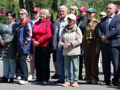 В Абакане в честь 100-летия здравоохранения Хакасии высажено 100 сосен