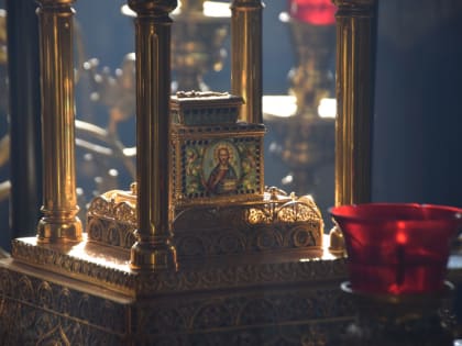 Архиерейское служение в день памяти преподобного Пимена Великого