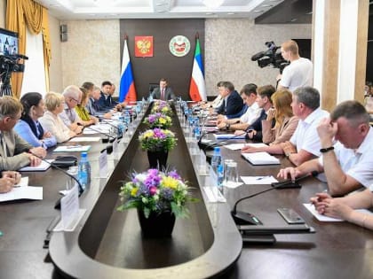Власти Хакасии продолжают решать социально значимые вопросы