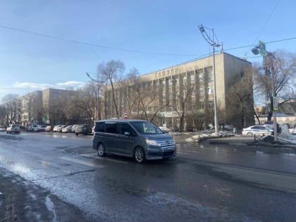 В Абакане на "зебре" сбили первоклассника