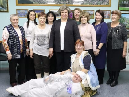 22 декабря в кабинете Главы города Абазы В.Н. Филимоновой прошла предновогодняя встреча с представителями территориального общественного самоуправления (ТОС) г. Абазы.