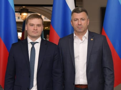 Глава Хакасии подписал соглашение о сотрудничестве с Луганской Народной Республикой