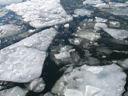 МЧС Хакасии: выход на остатки весеннего льда смертельно опасен