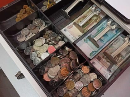 Продавец совершила преступление в первый же рабочий день