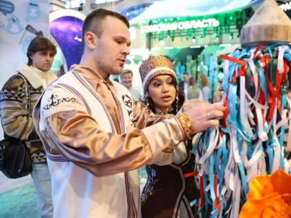 На Всероссийском свадебном фестивале пара из Хакасии соединила свои судьбы