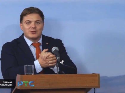 Дебаты в Хакасии: кандидат от ЛДПР рассказал, кто попросил его сменить имидж