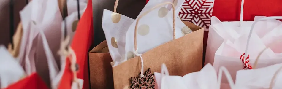The Art of Sustainable Gifting: Creating DIY Edible Presents