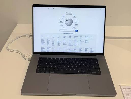 Macbook pro M5
