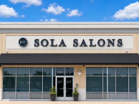 Sola Salon Studios Bermuda Crossroads