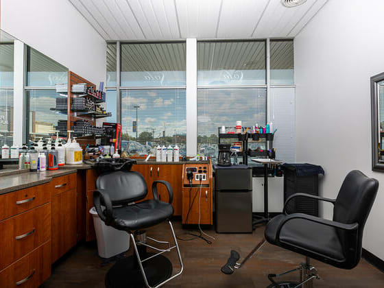 Sola Salon Studios Concord Centre - Springfield