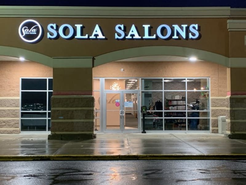 Sola Salon Studios Clay