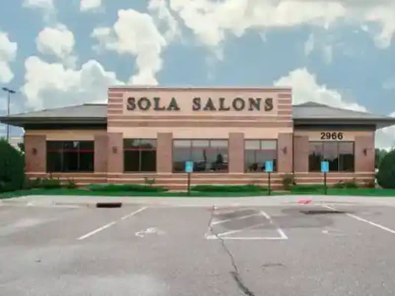 Sola Salon Studios Maplewood
