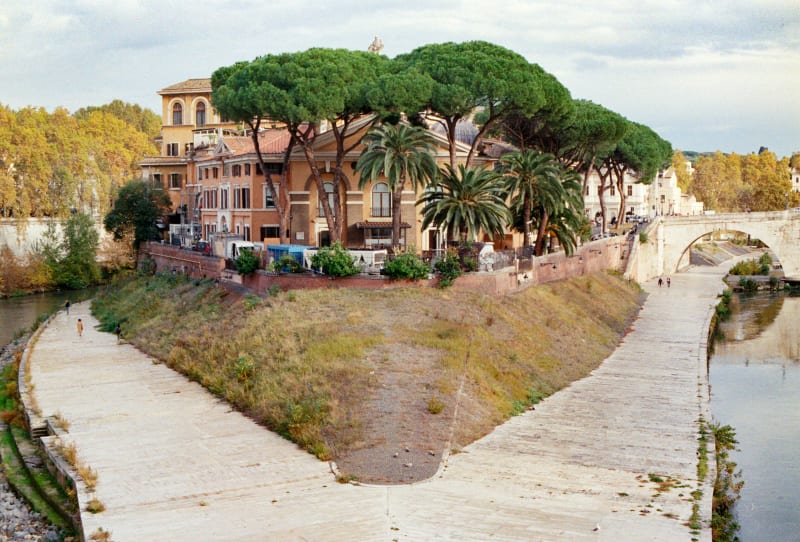 Tiber Island (Isola Tiberina)