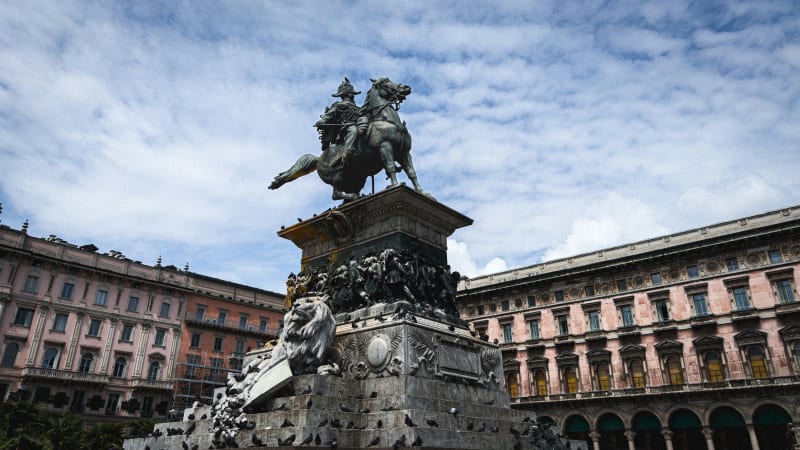 Piazza Vittorio Emanuele II 2