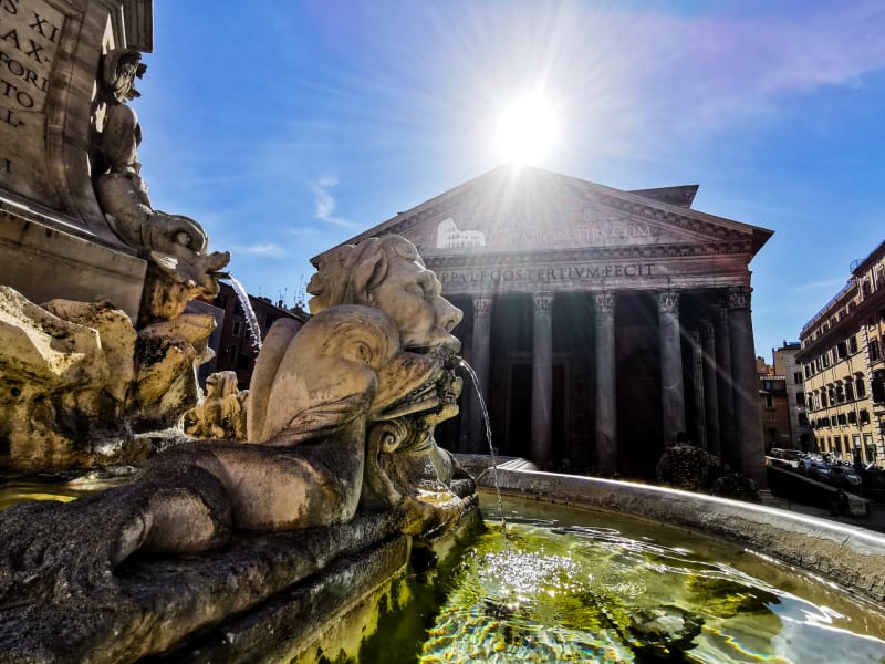 Fontana del Pantheon 2