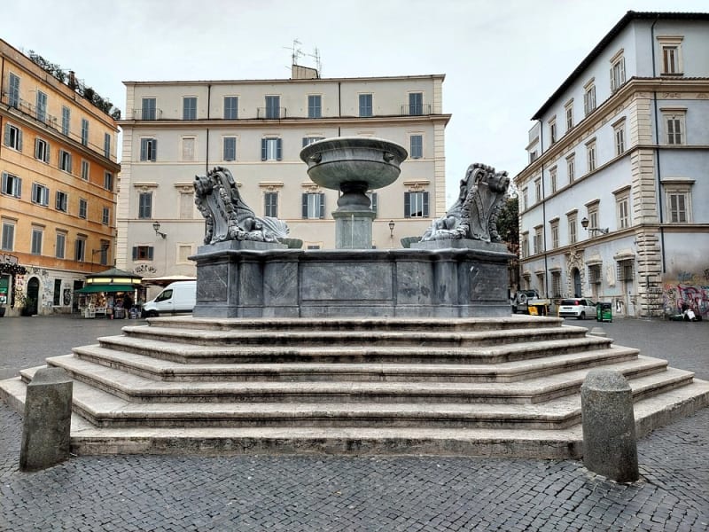 Fontana di Santa Maria in Trastevere 2