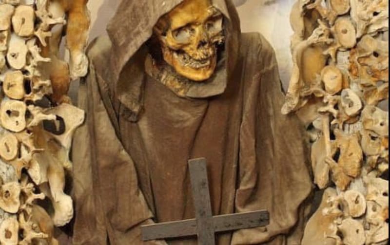 Santa Maria della Concezione dei Cappuccini (Capuchin Crypt)