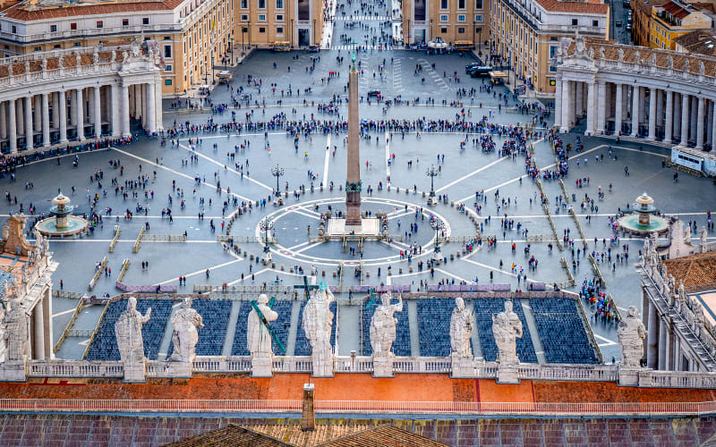 Saint Peter's Square 11