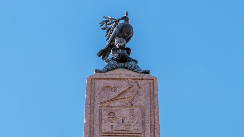 Agonalis Obelisk (atop Bernini's Fountain)