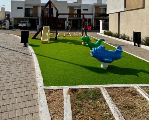 Área de juegos infantiles en Villa Diamante