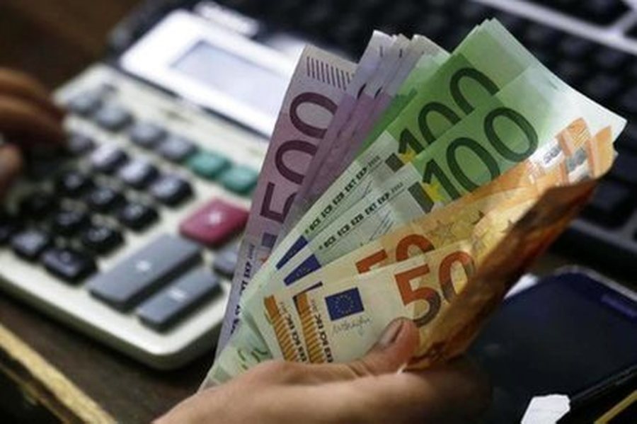 Këmbimi valutor 25 prill 2026! Euro në pikiatë, mësoni me sa shiten e blihen monedhat e huaja sot