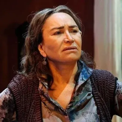Demet Akbağ