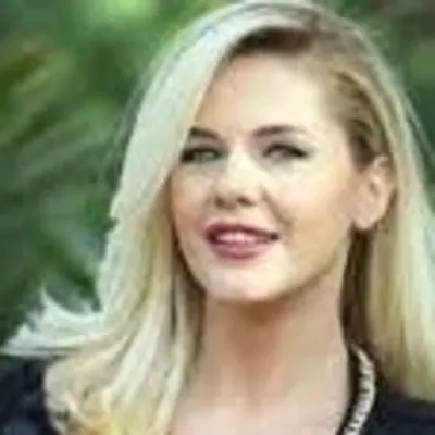 Emine Ün
