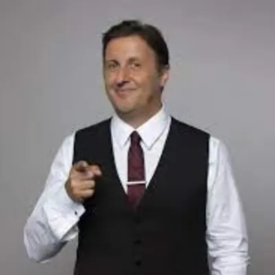 İlker  Ayrık