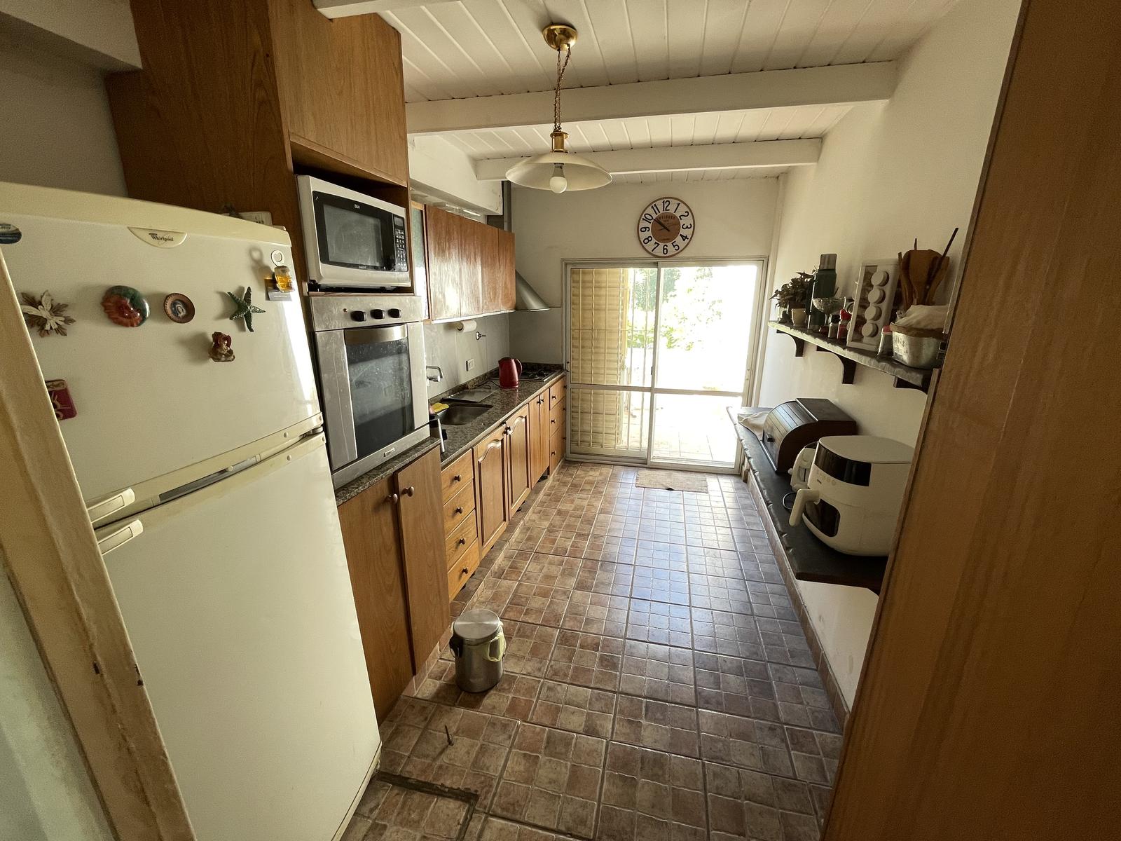 Casa 3 dormitorios con pileta en Granja de Funes