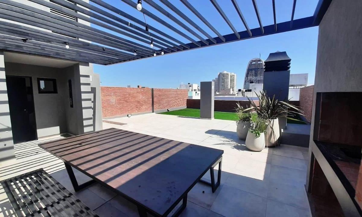 Departamento de 1 dormitorio en General Paz, frente a Plaza Alberdi
