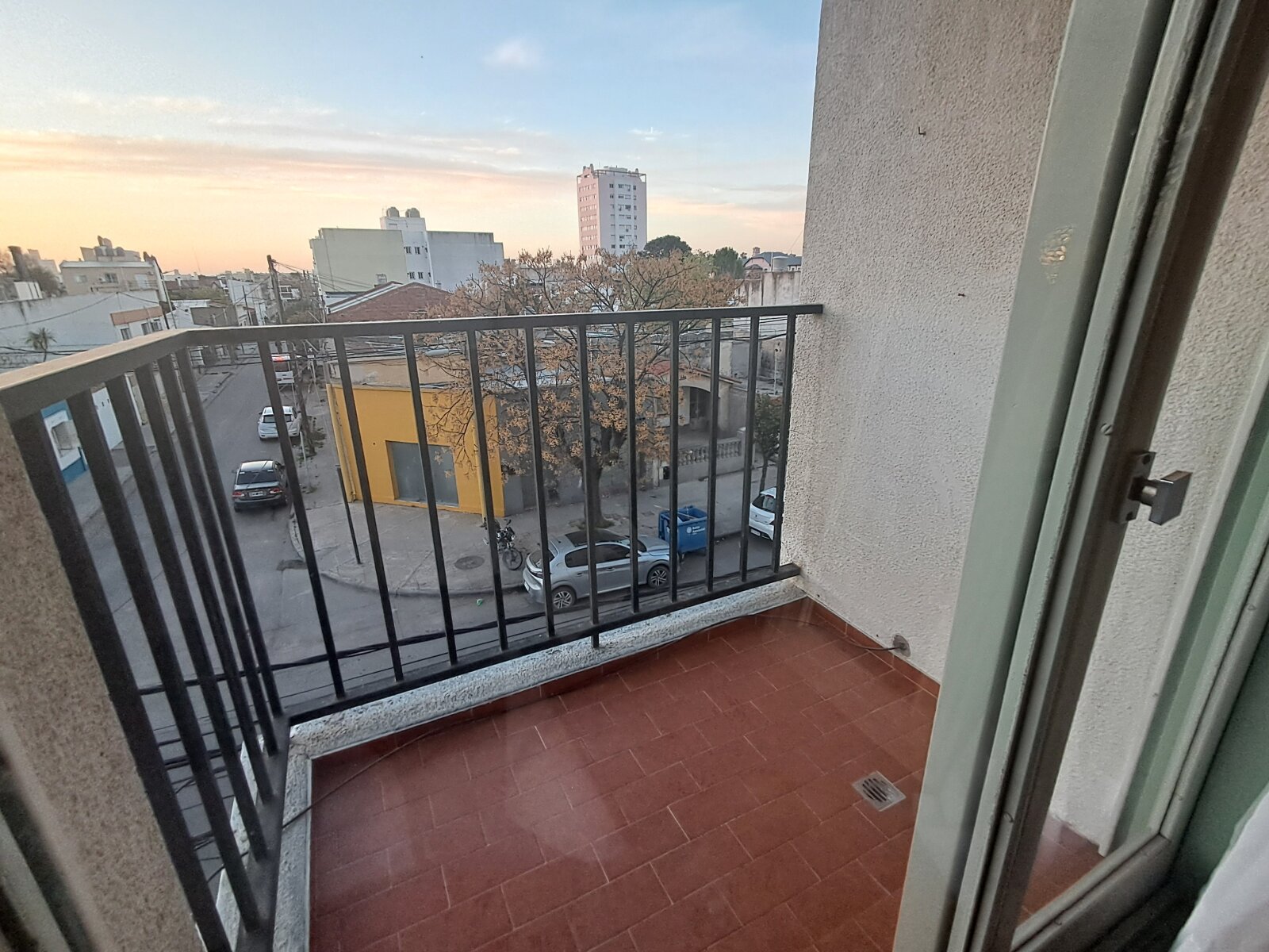 Departamento amoblado en alquiler en Salta 300