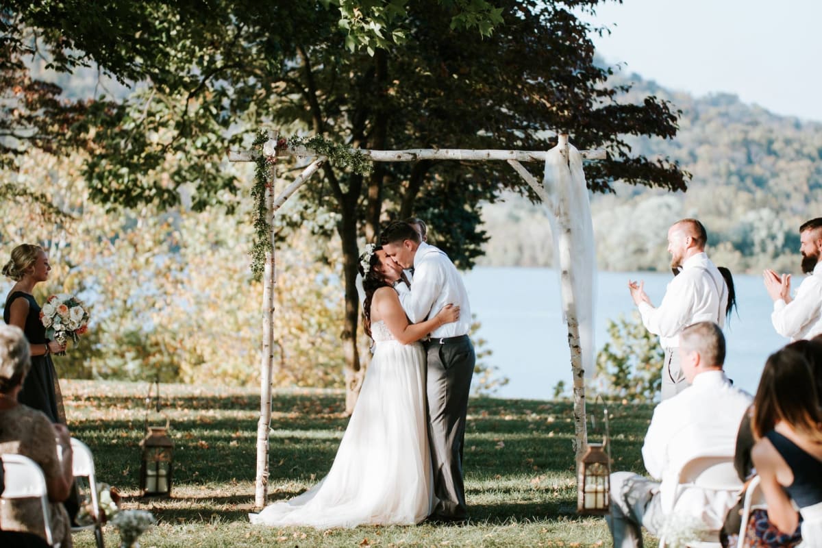 Garden Weddings vs. Ballrooms: A Shift Toward Outdoor, Intentional Wedding Experiences