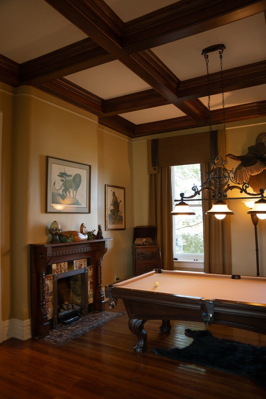 Historic Bed And Breakfast Billiards Room Large