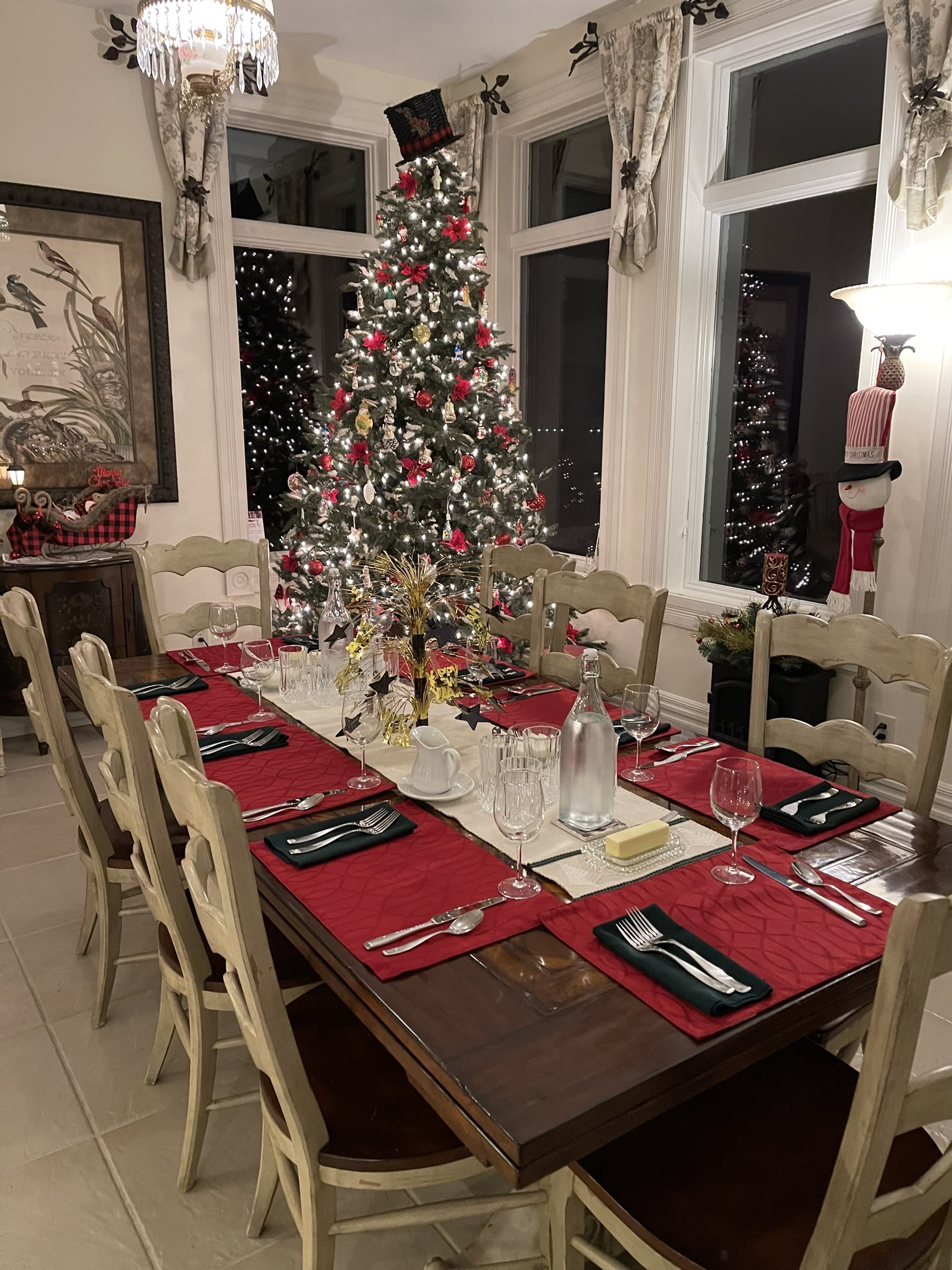 Historic Dining Room Christmas Table