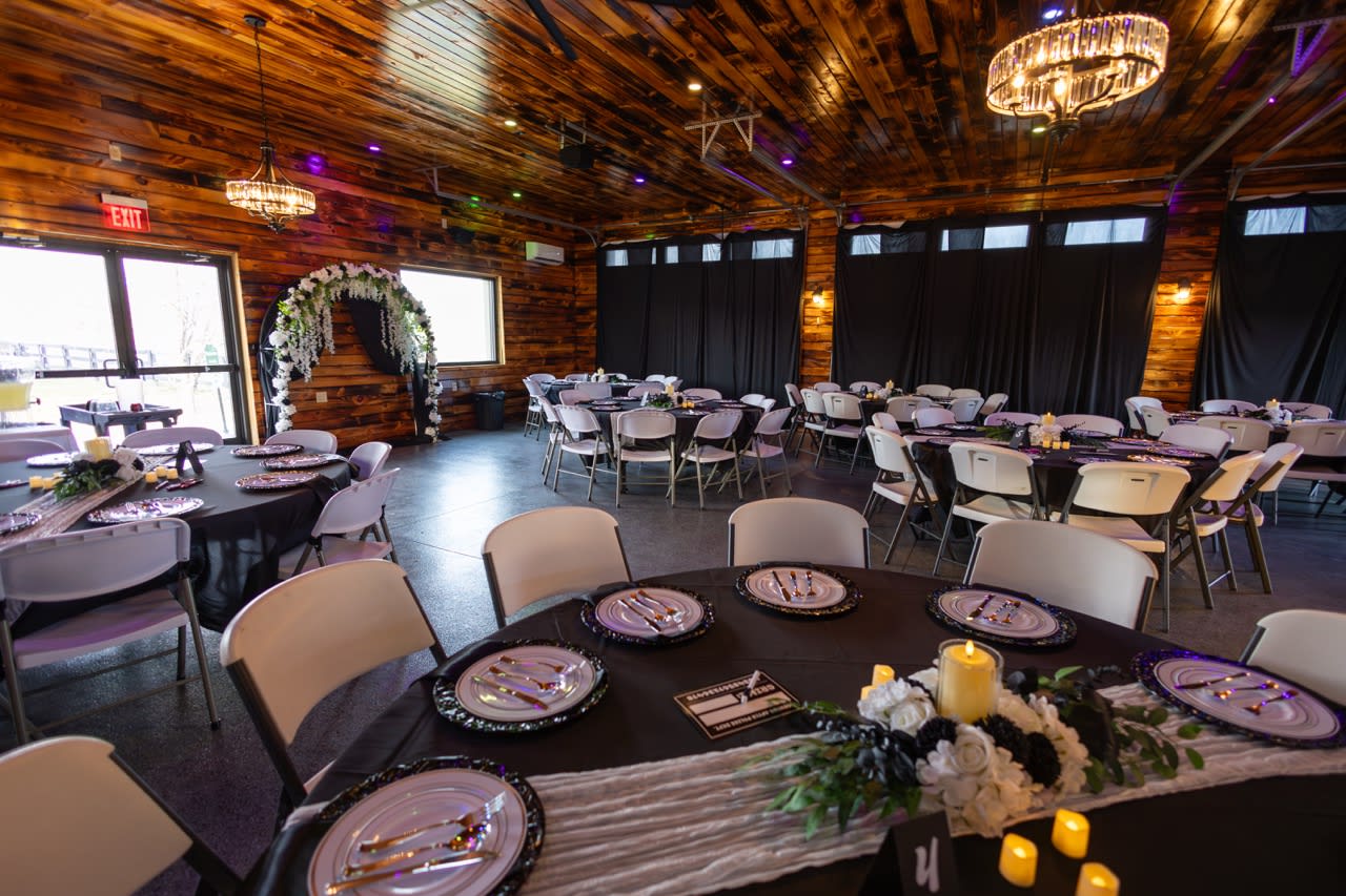 Indoor Banquet Hall Reception Capacity Large