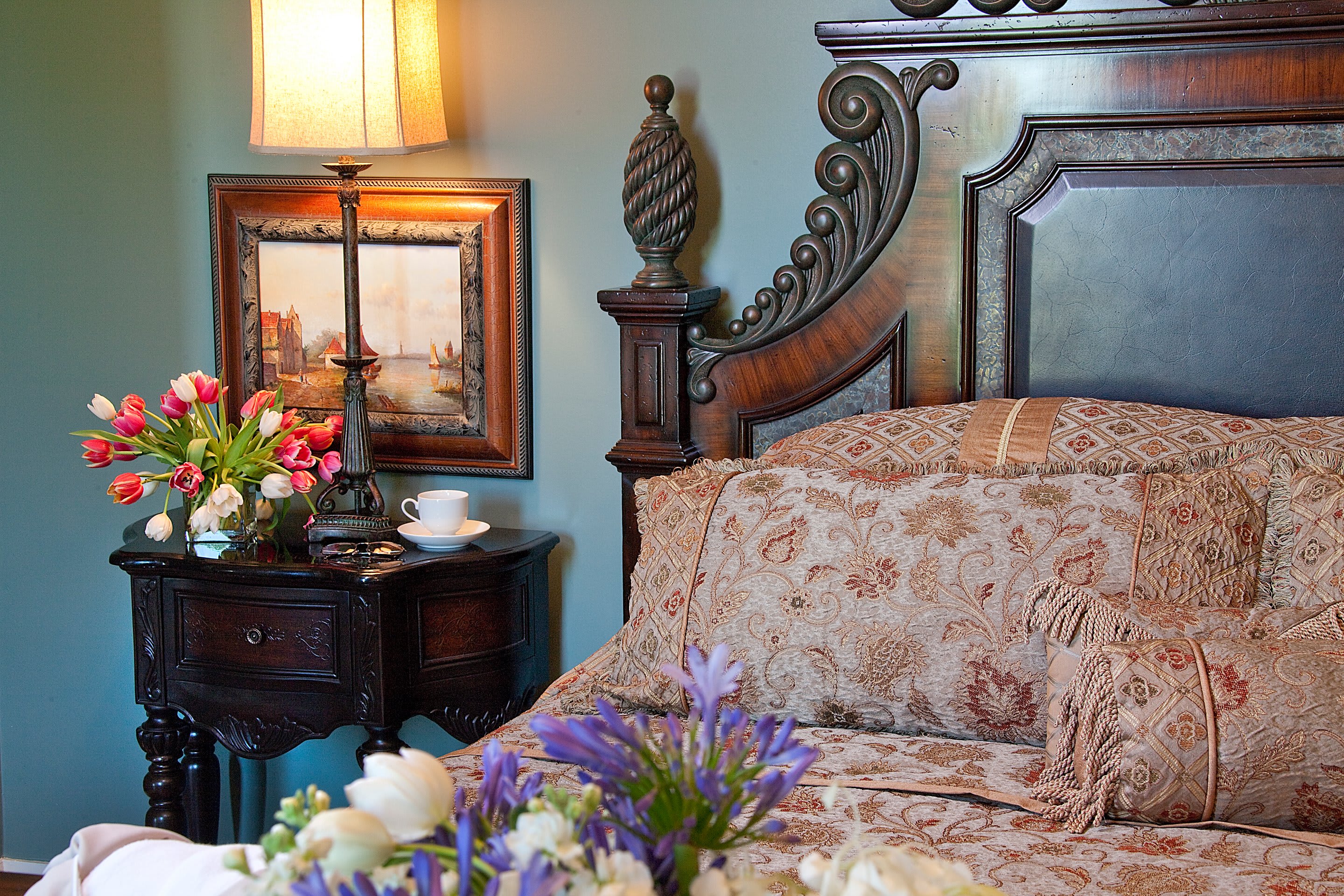 Luxury Historic Inn Guest Room Bedding