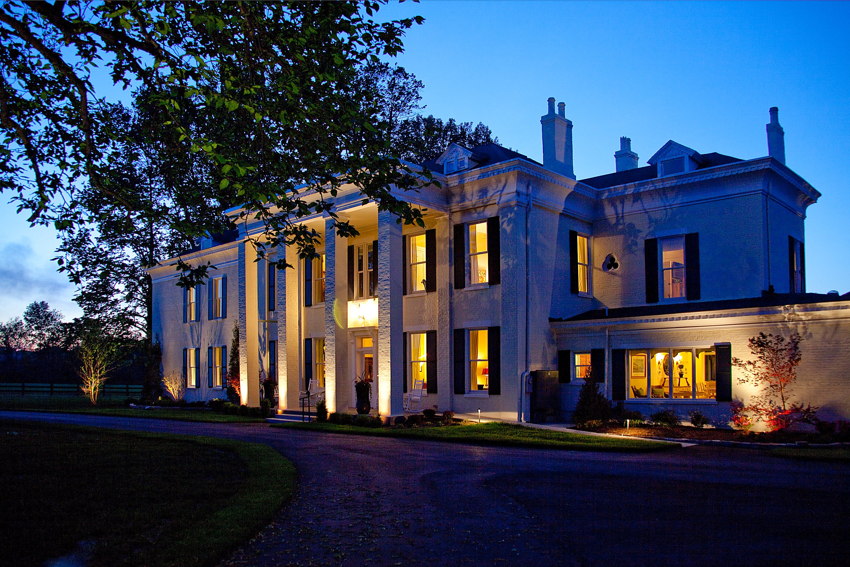 Luxury Historic Inn Night Exterior Warsaw