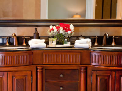 The Tulip Suite thumbnail 4