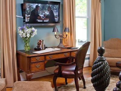 The Tulip Suite thumbnail 1