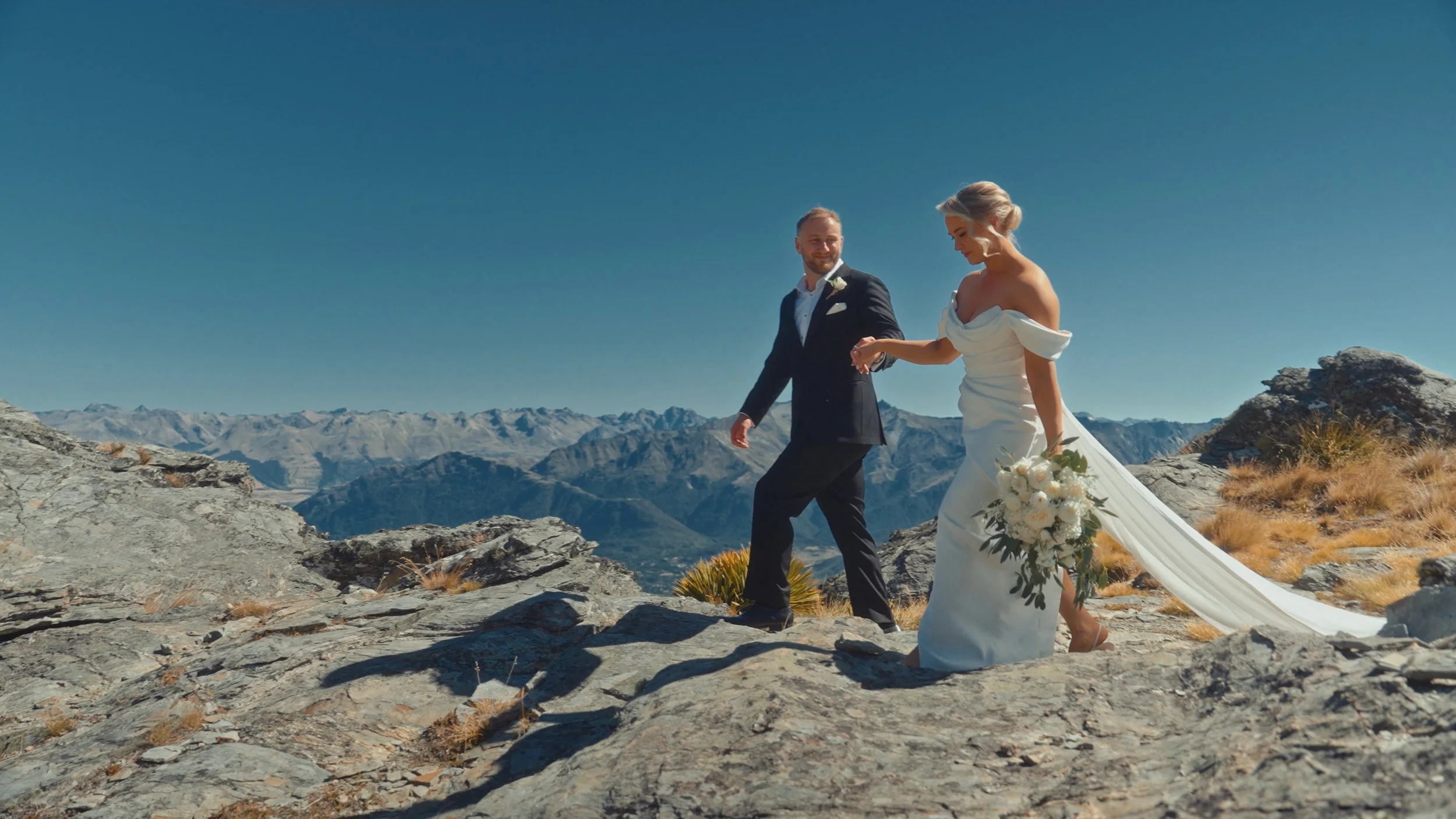 Karolina + Jake still 28
