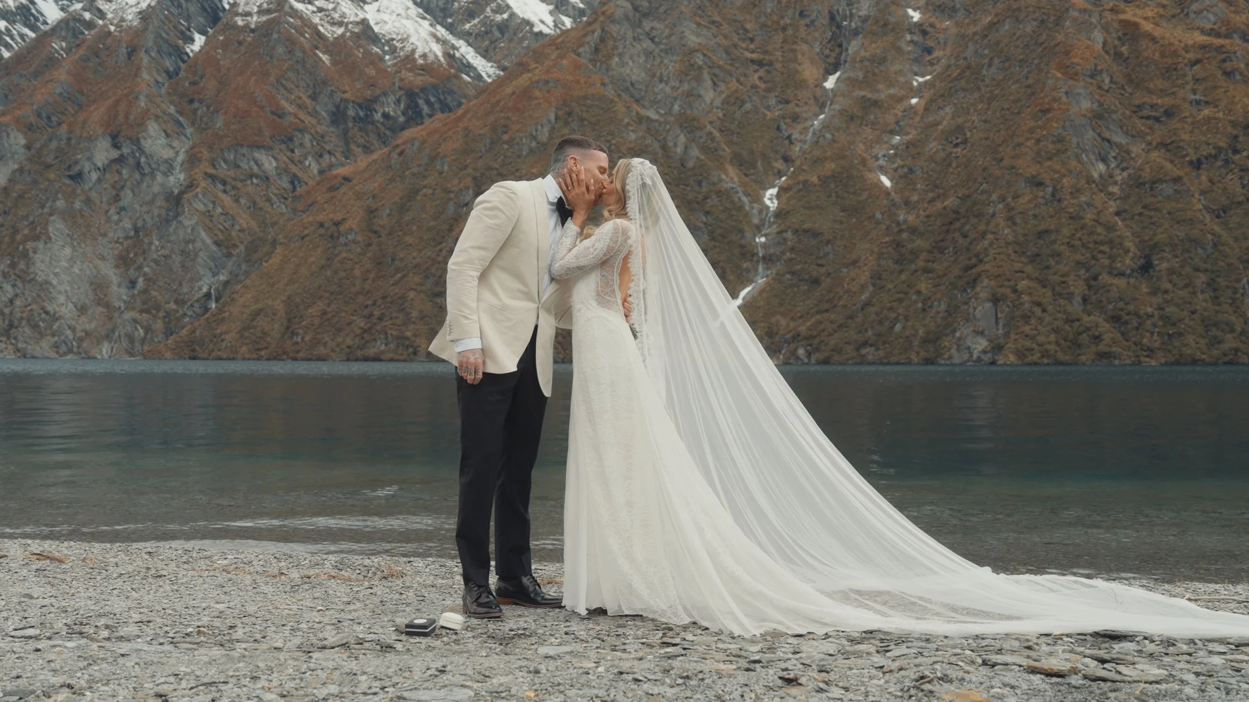 Joel + Jewel still 29