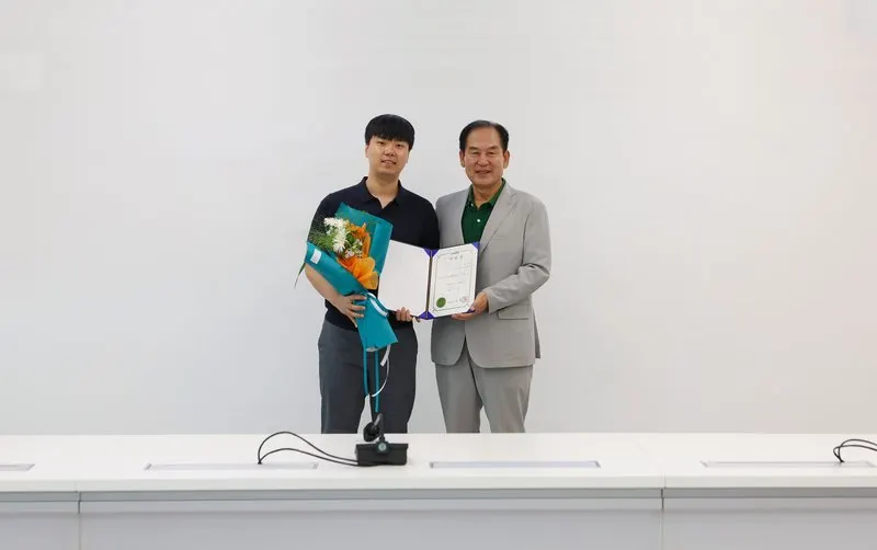 '당구 천재' 김행직, 2년 연속 '진도군 홍보모델' 위촉