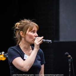 Photo du salon 2023 par Julia Pommé Photographe.