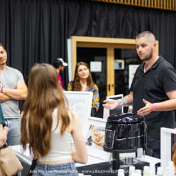 Photo du salon 2023 par Julia Pommé Photographe.