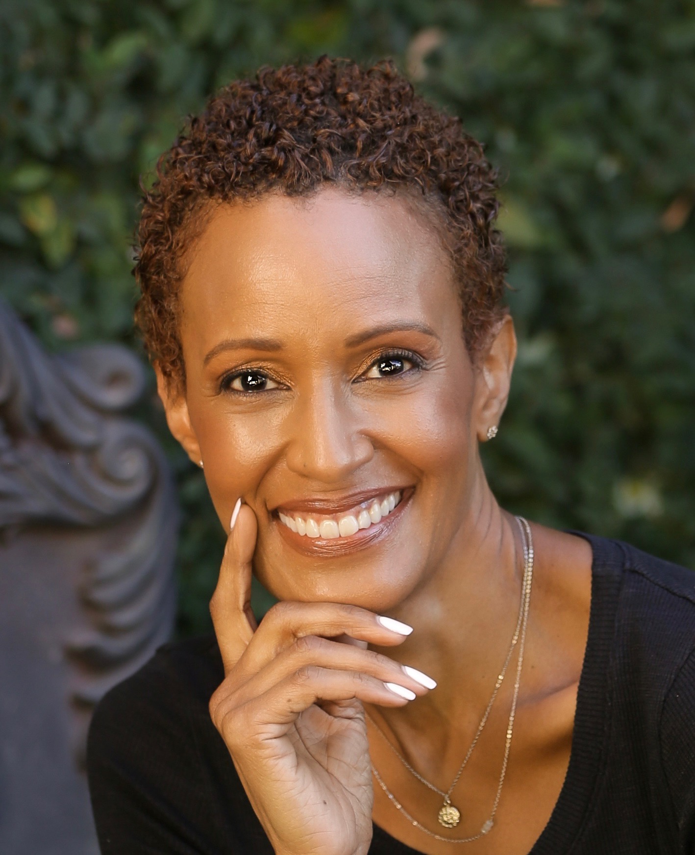 Portrait of MaryAlice, senior care consultant